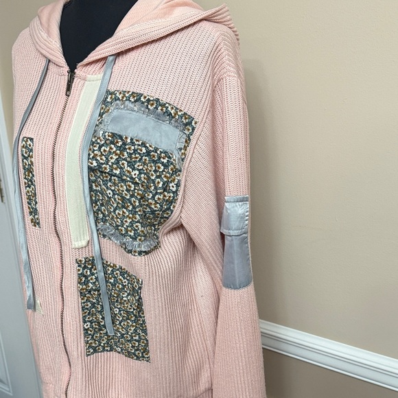 POL Blush Hooded Jacket with Floral Accents - Picture 4 of 8